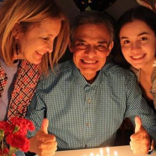 Acusan a Sarita de vender pertenencias de José José