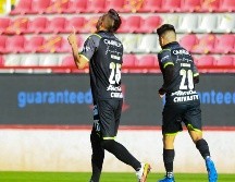 PIE DERECHO. En su primer encuentro con Chivas, Roberto Alvarado marcó su primer gol. IMAGO7