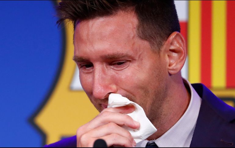 SE QUEBRÓ. Lionel Messi entre lágrimas se despidió del Barcelona. AP/ARCHIVO