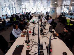 Por un tema normativo, las empresas empezaron a evaluar el estrés laboral. EFE/Archivo