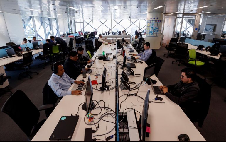 Por un tema normativo, las empresas empezaron a evaluar el estrés laboral. EFE/Archivo