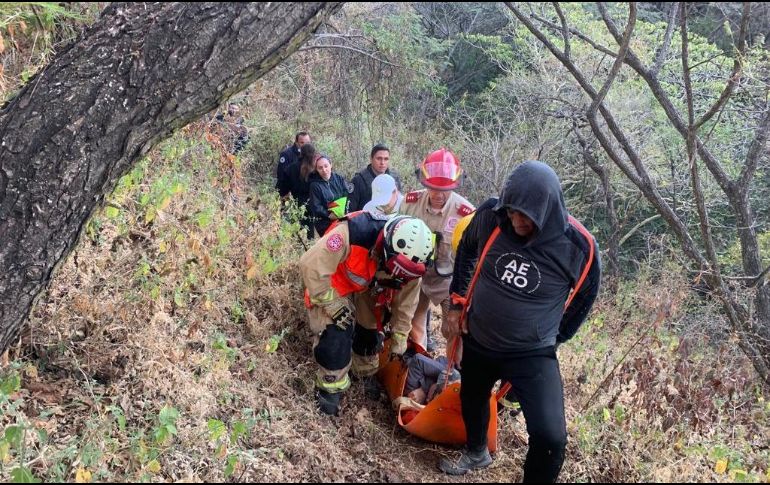 El servicio se desarrolló en un barranco ubicado en las inmediaciones de avenida Camino de los Parques, cerca del Fraccionamiento Colinas de San Isidro. ESPECIAL /