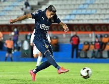 NO SORPRENDE. Uriel Antuna marcó los dos goles de su equipo ante Pachuca, pero la eliminación y su celebración, opacaron su buena actuación en aquel partido. IMAGO7