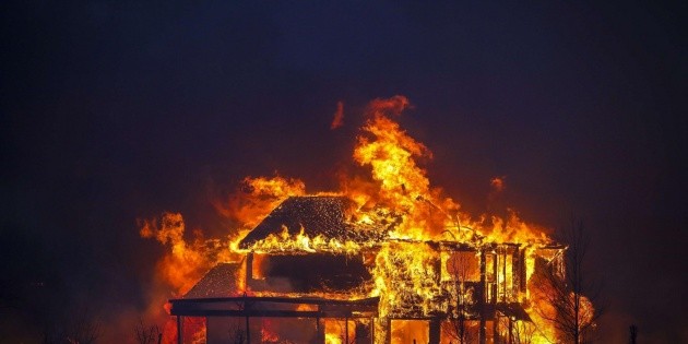 United States: Strong forest fire in Colorado devastates more than 500 houses