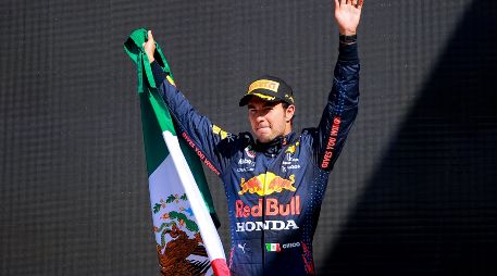 LEYENDA. Sergio Pérez se convirtió en el primer piloto mexicano que sube al podio en el Gran Premio de México. IMAGO7
