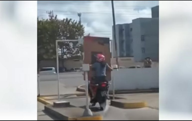 Las imágenes fueron grabadas en video. YOUTUBE / Historias Impactantes