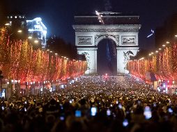 El mundo recibe el 2022 entre festejos y restricciones