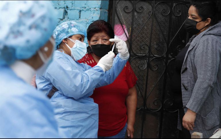 La emergencia sanitaria por el coronavirus dejó tres mil 587 muertos y 51 mil 430 casos positivos en Yucatán este 2021. EFE/P. Aguilar