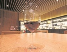 Un buen tinto de Rioja. De la bodega David Moreno, en España. EL INFORMADOR/F. González