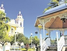 Villa de Álvarez. Su hermoso kiosko y cielos azulados te enamorarán. ESPECIAL