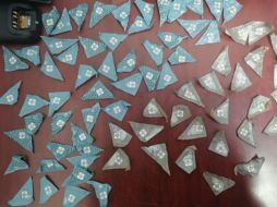 Los vehículos asegurados por la Policía del Estado, así como los envoltorios con droga en su interior fueron puestos a disposición de las autoridades. ESPECIAL /