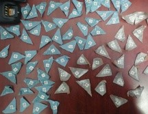 Los vehículos asegurados por la Policía del Estado, así como los envoltorios con droga en su interior fueron puestos a disposición de las autoridades. ESPECIAL /
