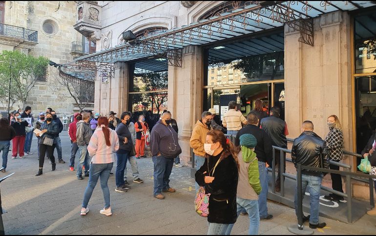 Para este año el costo del refrendo se fijó en 711 pesos, lo que representa un aumento de 23 pesos en comparación con 2021. EL INFORMADOR / R. Rivas