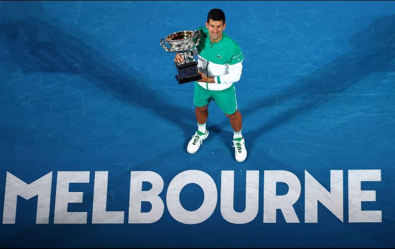 Los organizadores confirmaron en un comunicado el martes en la noche que Djokovic podrá competir y que estaba viajando a Australia. AFP/P. Hamilton