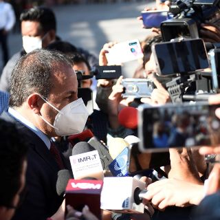 Fotografía con supuestos narcos sacude a Cuauhtémoc Blanco