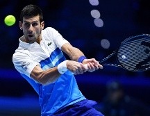 AUSENTE. Novak Djokovic se quedaría sin la posibilidad de jugar, a partir del 17 de enero, el Abierto de Australia. EFE/A. Di Marco