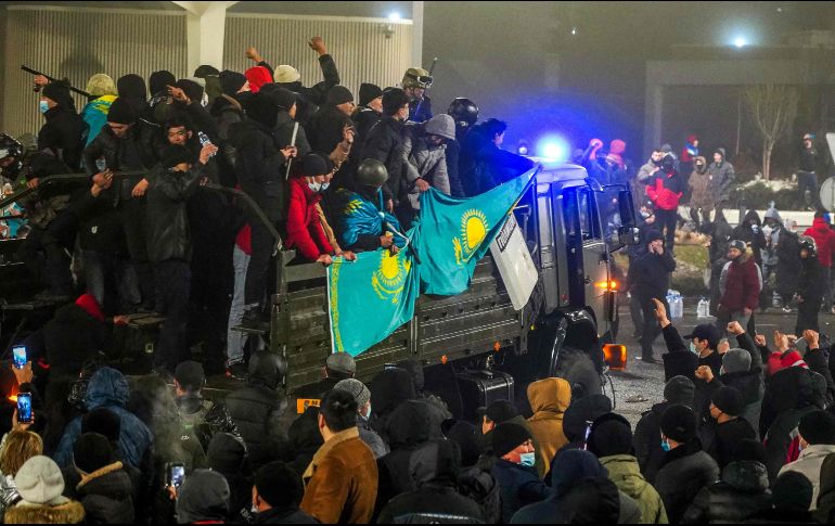 El gobierno de Kassym Jomart Tokayev no ha logrado hasta ahora sofocar las protestas, a pesar de concesiones sobre los precios del gas y de la introducción del estado de emergencia. AFP/A. Madyarov