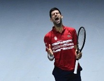 Mientras Djokovic esperaba su destino, varias decenas de sus seguidores se reunieron en un parque cercano tocando música y protestando por su detención. AFP / ARCHIVO