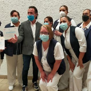 Día de la Enfermera: Reconocen a enfermeros de Guadalajara