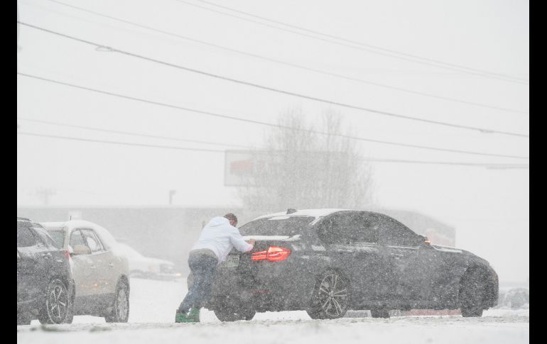 Tennessee y Nashville resultaron afectadas por nevadas, lluvia helada y aguanieve. AP/G. Walker