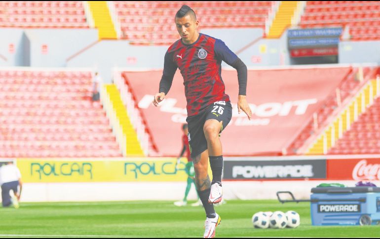 El “Piojo” Alvarado lleva cuatro días aislado del grupo. TWITTER/@CHIVAS