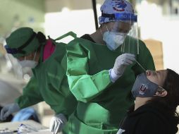 La secretaría de Salud  dijo que las personas que tengan síntomas de gripa, tos, se aíslen, y que no es necesario salir a realizarse una prueba de COVID-19.  SUN / ARCHIVO