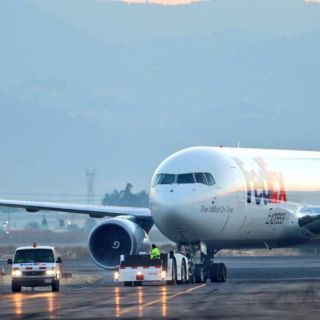 COVID: Llegan a México más de 2 millones de vacunas donadas por Moderna