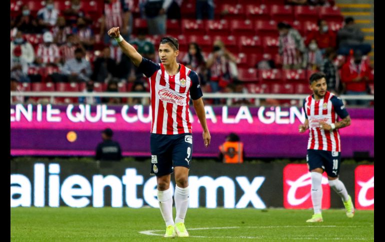 EL PRIMERO. Desde los once pasos, Ángel Zaldívar marcó el primer tanto del torneo para los rojiblancos. IMAGO7