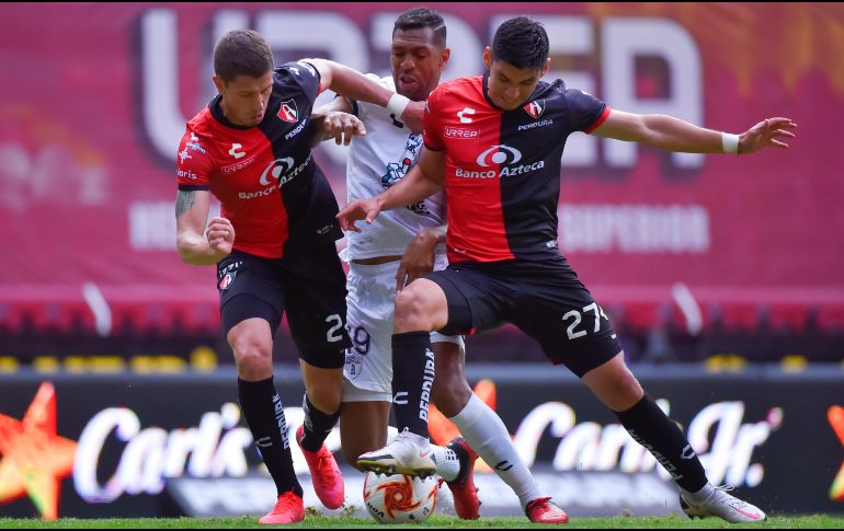 Sobre la partida de Angulo, Nervo dice que 