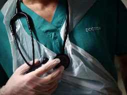 Las carreras de médico cirujano partero, abogado, enfermería, psicología y cirujano dentista tuvieron la mayor demanda. EFE / ARCHIVO