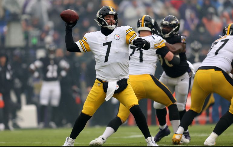 Los Pittsburgh Steelers son uno de los equipos que buscan su boleto a la siguiente ronda. AFP / ARCHIVO