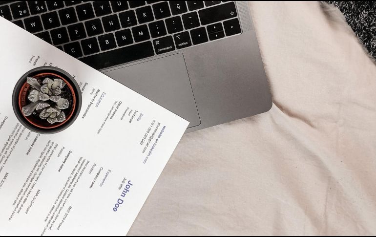 Consejos para mejorar tu curriculum vitae. ESPECIAL/Photo by João Ferrão on Unsplash.