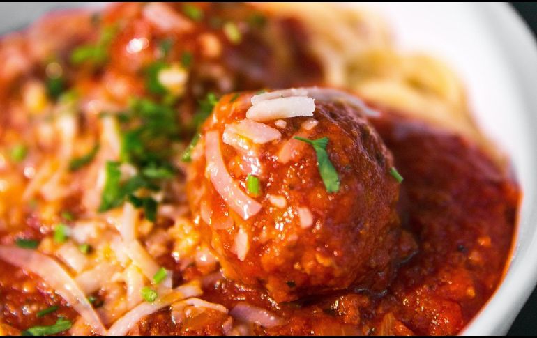 Albóndigas rellenas. ESPECIAL/Photo by Jason Leung on Unsplash.