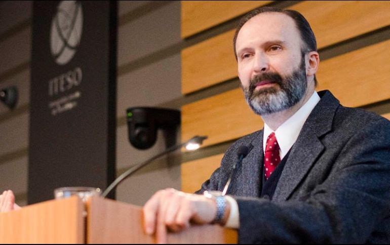 El doctor Zatyrka Pacheco asumirá la rectoría el 17 de enero de 2022. ESPECIAL