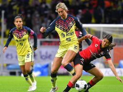 Empate. Jocelyn Orejel y Alexa Curiel disputando la pelota en el partido de hoy. Imago7