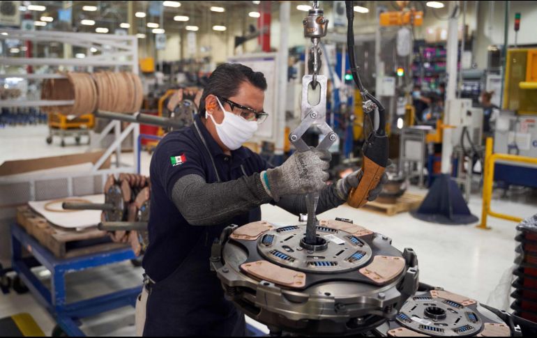 La industria nacional ensambló 2.98 millones autos. AFP/Archivo