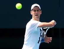 NOVAK DJOKOVIC. El serbio, de 34 años, buscará no solo un décimo triunfo en este torneo, sino también su título 21 de Grand Slam, un récord en el tenis. EFE / K. Defina