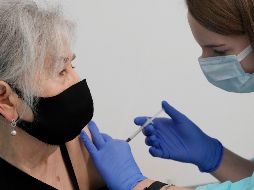 Según la OMS una estrategia de vacunación basada en dosis de refuerzo reiteradas de las primeras vacunas tiene pocas posibilidades de ser apropiada o viable. AP / C. Sokolowski