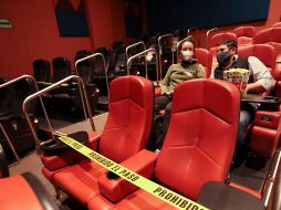 Una mujer fue confrontada por toser sin cubrebocas en una sala de cine. SUN / J. Alvarado
