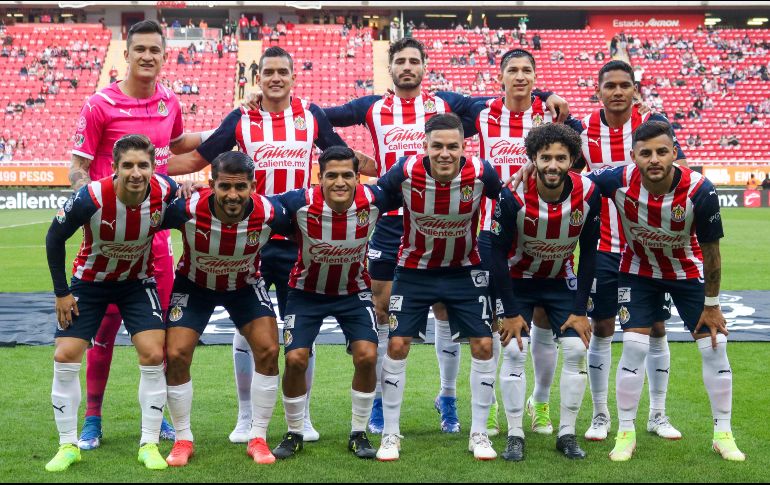 BUEN ARRANQUE. Chivas logró empezar el torneo con el pie derecho, luego de derrotar 3-0 al Mazatlán. IMAGO7