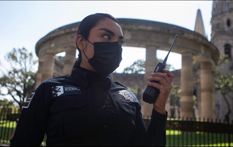 En entrevista con este medio, Evelyn Cruz dice que a ella y a sus familiares, también policías, les gusta trabajar por la seguridad de los habitantes. EL INFORMADOR/G. Gallo