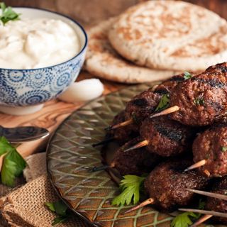 Aprende a preparar “kebab” de carne molida