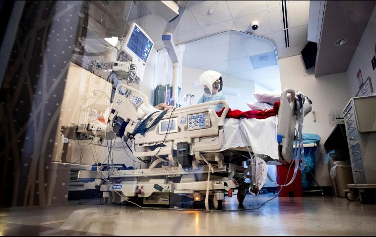 EU batió el martes un nuevo récord de ingresos hospitalarios por COVID-19, con más de 145 mil personas en centros sanitarios. EFE