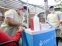 Junto al alza en contagios, las pruebas de detección empiezan a escasear. EL INFORMADOR/R. Rivas