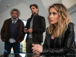 Impúdica es protagonizada por Alyssa Milano, Sam Page y Emilie Ullerup. CORTESÍA / NETFLIX