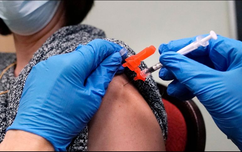 En México, hasta el pasado mes de diciembre, se habían recibido un total de 179 millones 063 mil 050 vacunas. AP/ARCHIVO