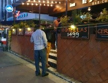 Aunque algunos bares de Guadalajara sí exigían el certificado, la mayoría no acató la orden del Gobierno de Jalisco. EL INFORMADOR/R. Bobadilla