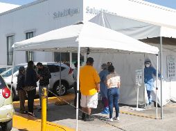 Se prevé que los casos positivos sigan aumentando hasta finales de enero. EL INFORMADOR/G. Gallo