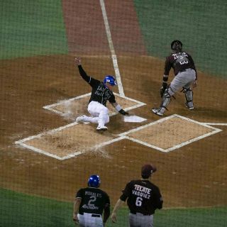 Charros pega primero en la final contra Tomateros