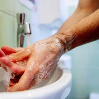 COVID: ¿Cómo cuidar un paciente con coronavirus? El IMSS te instruye